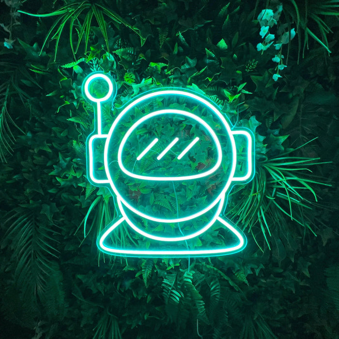 Astronaut Helmet Neon Sign - Neon Filter