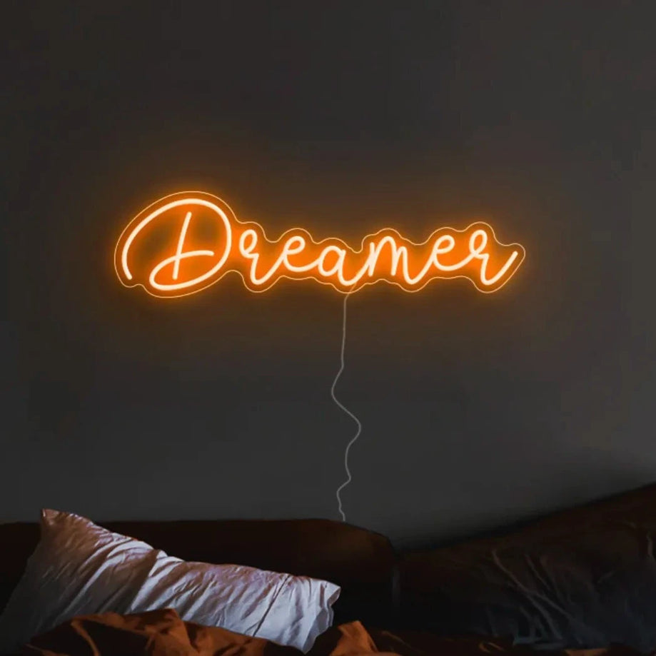 Dreamer neon store light