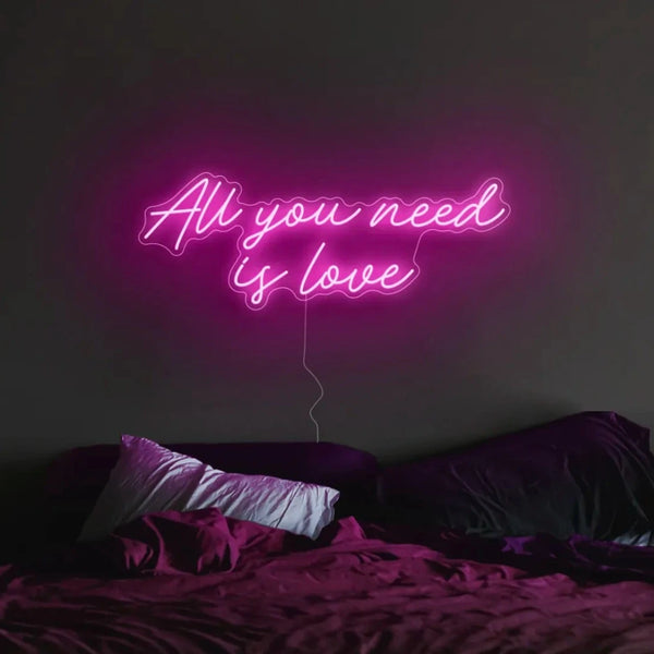 Loving this bedroom vibe, do you? ⁠💖 All our LED neon signs are