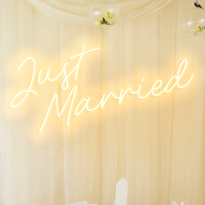Just married neon sign in warm white