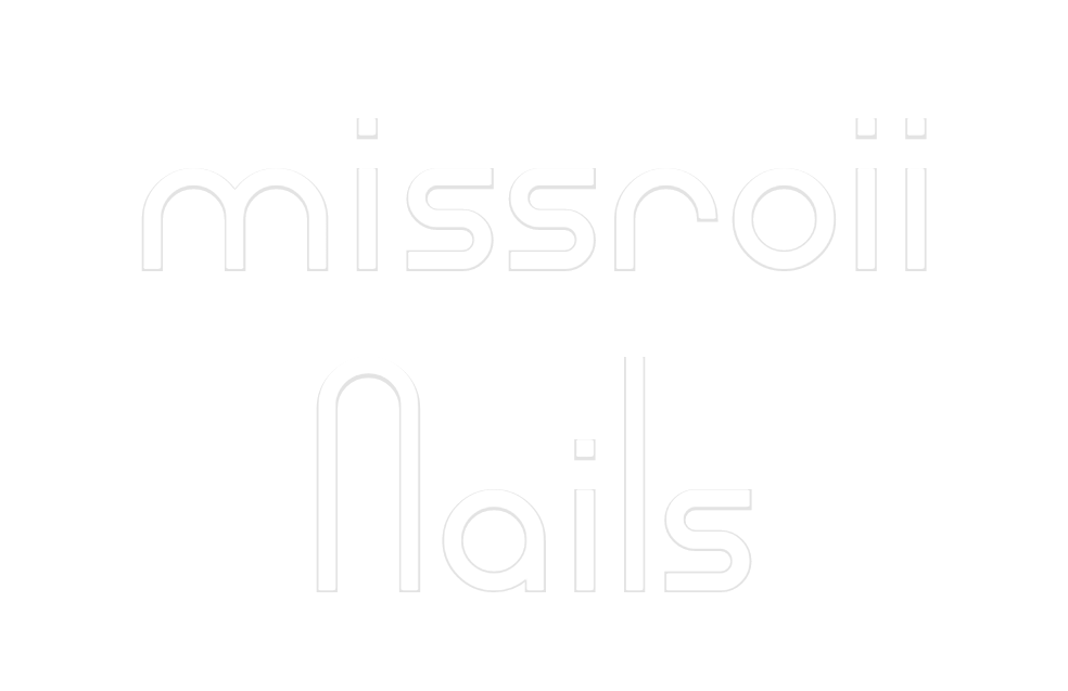 Custom Neon: missroii
Nails